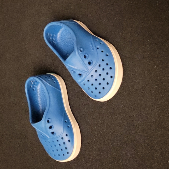 Native Slip-on Shoe Size c5 - Picture 3 of 5